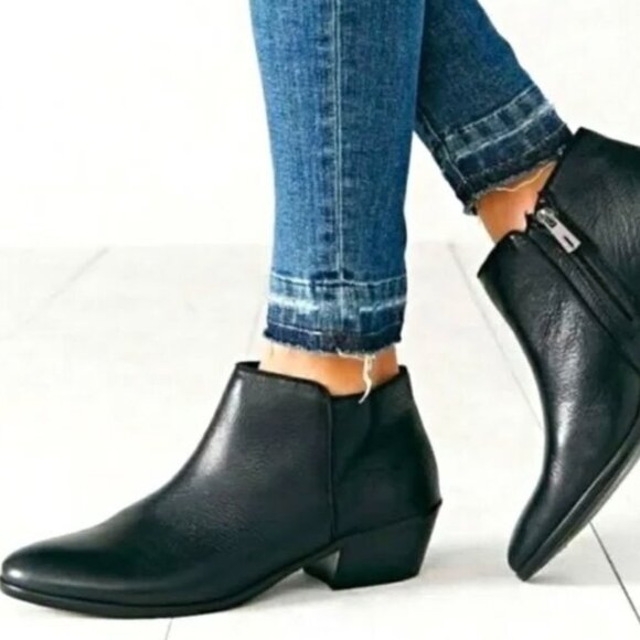 SAM EDELMAN Petty Black Leather Ankle Boots Classic Low Heel Booties Size 6 - Picture 1 of 7